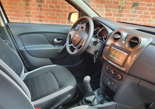 Dacia Sandero cena 41900 przebieg: 19000, rok produkcji 2019 z Małogoszcz małe 56